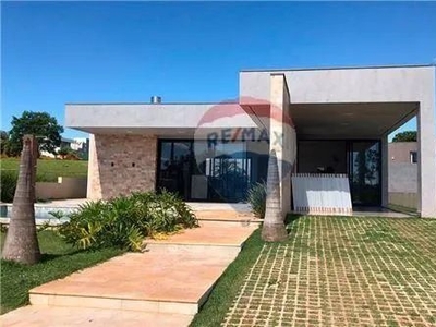 Casa de Condomínio para venda em Paranapanema de 183.00m² com 3 Quartos