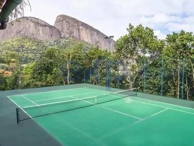 Casa de Luxo em Condomínio na Gávea