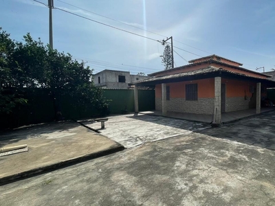 Casa em Caminho de Búzios, Cabo Frio/RJ de 178m² 3 quartos à venda por R$ 244.000,00