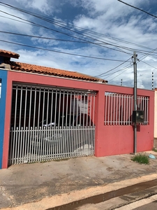 Casa em Centro Sul, Várzea Grande/MT de 85m² 2 quartos à venda por R$ 199.000,00