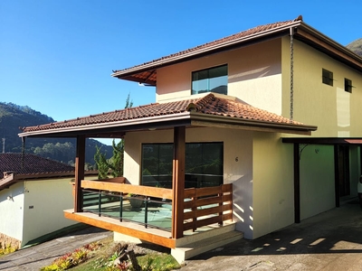 Casa em Cônego, Nova Friburgo/RJ de 146m² 4 quartos à venda por R$ 1.099.000,00