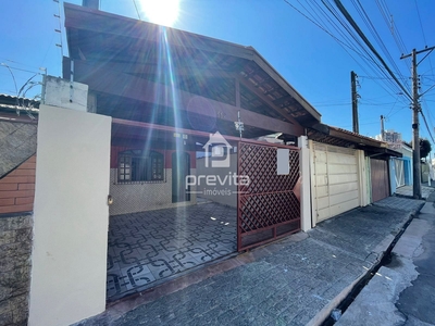 Casa em Esplanada Independência, Taubaté/SP de 90m² 2 quartos para locação R$ 1.600,00/mes