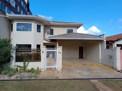 Casa em Grande Colorado (Sobradinho), Brasília/DF de 250m² 4 quartos para locação R$ 5.500,00/mes