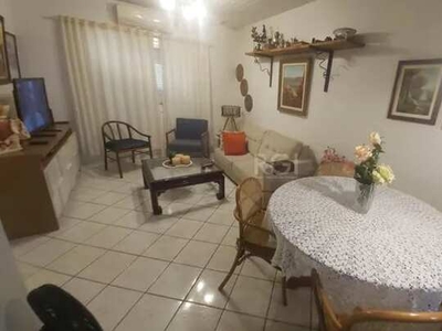 Casa em Hípica Casa com 3 dormitórios