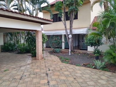 Casa em Iguaçu, Londrina/PR de 540m² 3 quartos à venda por R$ 2.249.000,00 ou para locação R$ 7.500,00/mes