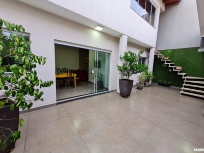 Casa em Jardim Bela Vista, Bauru/SP de 264m² 3 quartos à venda por R$ 699.000,00