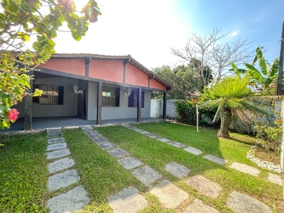 Casa em Piratininga, Niterói/RJ de 216m² 3 quartos à venda por R$ 599.000,00