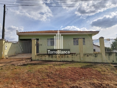 Casa em Uvaranas, Ponta Grossa/PR de 200m² 3 quartos para locação R$ 2.200,00/mes