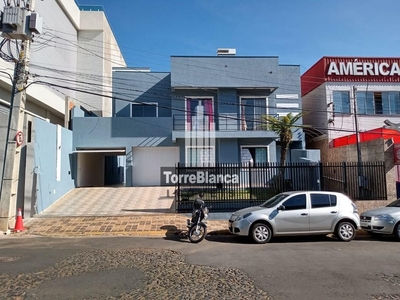 Casa em Uvaranas, Ponta Grossa/PR de 339m² 5 quartos à venda por R$ 1.349.000,00 ou para locação R$ 10.000,00/mes