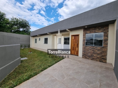 Casa em Uvaranas, Ponta Grossa/PR de 64m² 2 quartos à venda por R$ 224.000,00