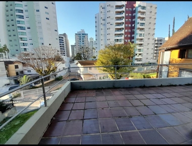 Casa no Bairro Victor Konder em Blumenau com 1 Dormitórios e 223 m²