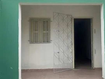 Casa para aluguel possui 90 metros quadrados com 2 quartos em Damas - Fortaleza - CE