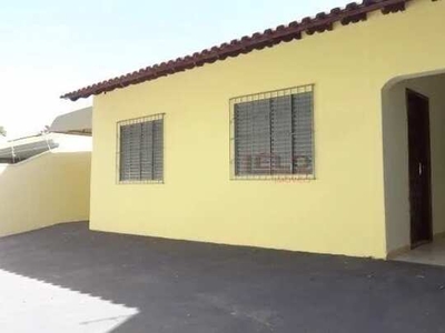 Casa Residencial com 3 quartos para alugar por R$ 1000.00, 69.75 m2 - JARDIM NOVO HORIZONT