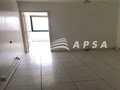 EXCELENTE SALA COMERCIAL LOCALIZADO NO CENTRO, 25M², PRÓXIMO A DIVERSOS COMÉRCIOS E TRANSP