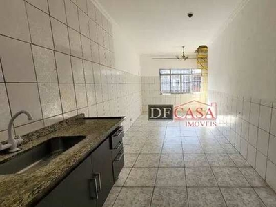 Sobrado com 3 dormitórios para alugar, 70 m² por R$ 1.150/mês - Conjunto Residencial José