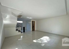 Casa com 3 quartos à venda no bairro Itapoã, 120m²
