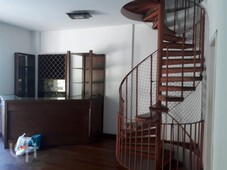 Apartamento à venda em Lagoa com 219 m², 3 quartos, 1 suíte, 3 vagas