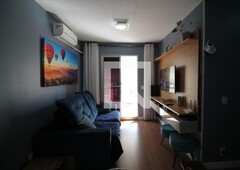 APARTAMENTO no 5º andar com 2 dormitórios