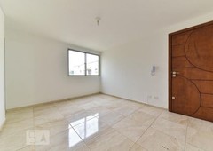 APARTAMENTO no 4º andar com 2 dormitórios e 1 garagem