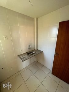 Apartamento à venda em João Pinheiro com 57 m², 2 quartos, 1 suíte, 1 vaga