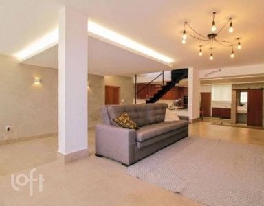 Apartamento à venda em Sion com 280 m², 3 quartos, 3 suítes, 2 vagas
