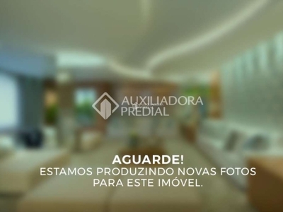 Apartamento com 2 quartos para alugar na rua tenente ary tarrago, 1680, jardim itu sabará, porto alegre, 48 m2 por r$ 1.350