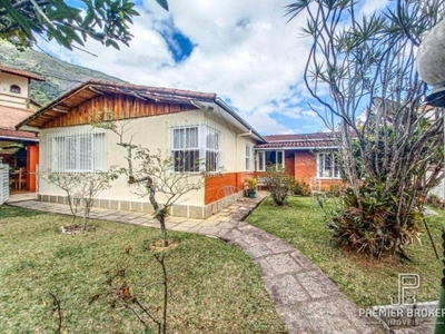 Casa à venda, 185 m² por r$ 810.000,00 - araras - teresópolis/rj