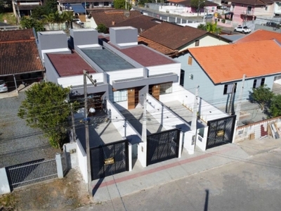 Casas planas a venda no bairro petrópolis em joinville sc