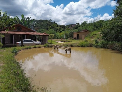 Fazenda/Sítio com 3 Quartos e 1 banheiro à Venda, 10000 m² por R$ 198.000