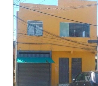 3 Casas de 24 Cada e Um Ponto Comercial em Lauro de Freitas