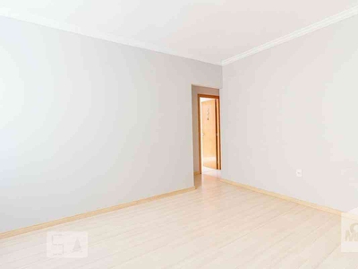 Apartamento com 3 quartos à venda no bairro Santa Terezinha, 80m²