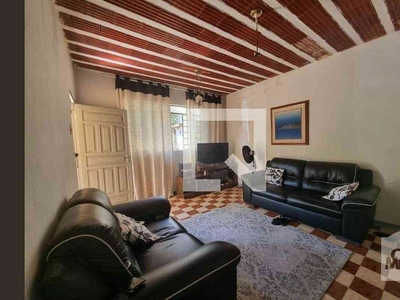 Casa com 2 quartos à venda no bairro Alto Caiçaras, 119m²