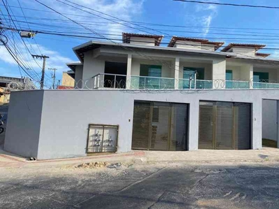 Casa com 2 quartos à venda no bairro Jardim dos Comerciários, 100m²