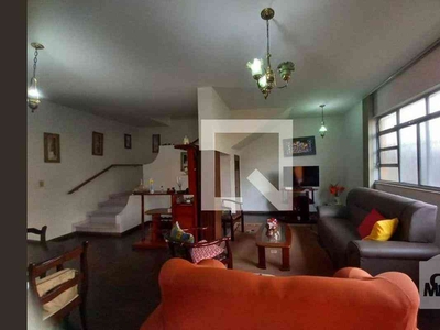 Casa com 3 quartos à venda no bairro Esplanada, 170m²