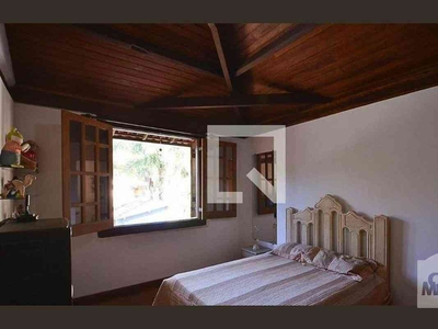 Casa com 3 quartos à venda no bairro Ouro Velho Mansões, 360m²