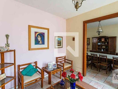 Casa com 4 quartos à venda no bairro Santa Inês, 220m²
