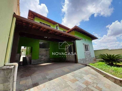 Casa em Condomínio com 4 quartos à venda no bairro Canaã, 335m²