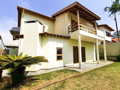 Excelente casa para locação no Condomínio Maison Blanche em Valinhos