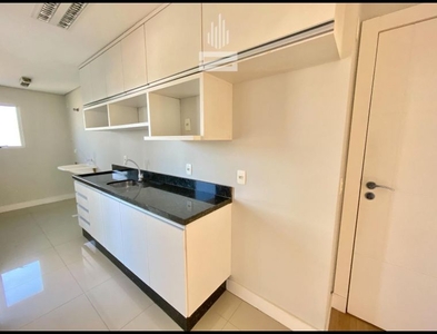 Apartamento no Bairro Escola Agrícola em Blumenau com 2 Dormitórios (2 suítes) e 81 m²