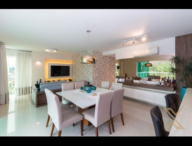 Apartamento no Bairro Vila Nova em Blumenau com 3 Dormitórios (3 suítes) e 145.81 m²