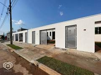 Casa com 2 Quartos para alugar, 50m² - Planalto