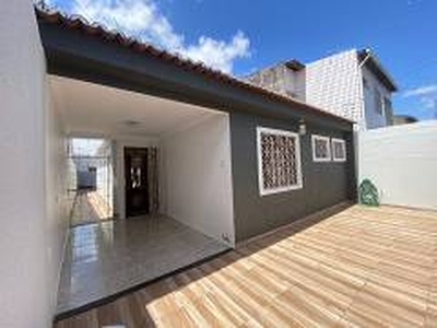 Casa com 3 Quartos à venda, 200m² - Parangaba