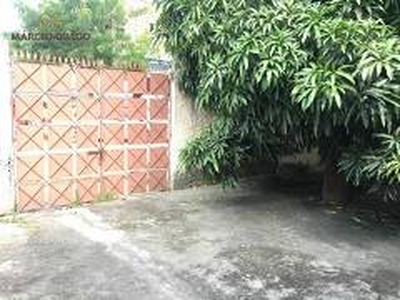 Casa com 3 Quartos à venda, 200m² - RENDEIRAS