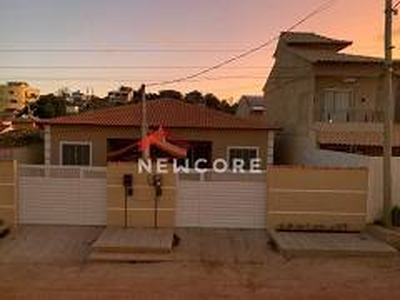 Casa com 3 Quartos à venda, 75m² - Rasa