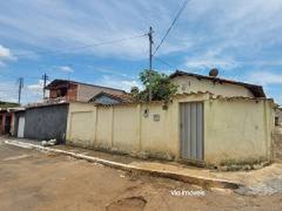 Casa com 3 Quartos para alugar, 150m² - Vila Redenção