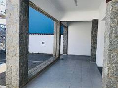 Casa com 3 Quartos para venda ou aluguel, 166m² - Vila Mogilar