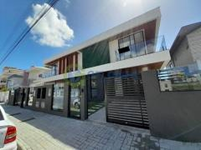 Casa com 4 Quartos à venda, 205m² - Ingleses do Rio Vermelho