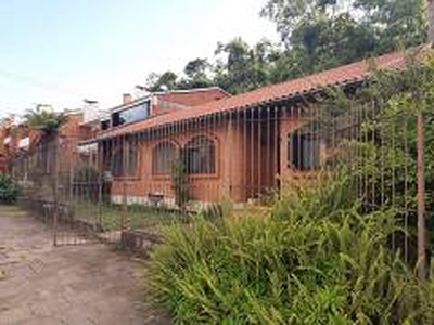 Casa com 4 Quartos à venda, 264m² - Santa Catarina