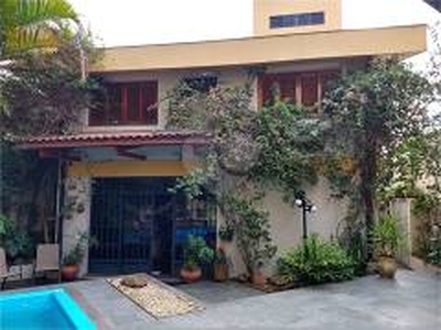 Casa com 4 Quartos à venda, 266m² - Vila Santa Catarina
