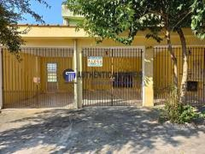 Casa com 4 Quartos para alugar, 150m² - Bela Vista